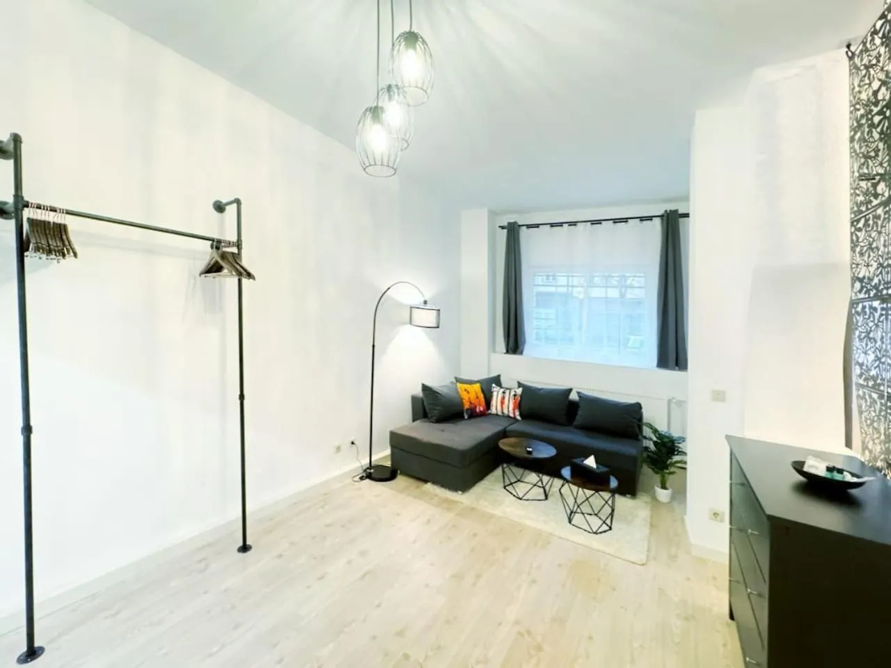 Holidayhome Apartments I Spacious Private Room In Heart Of Berlin